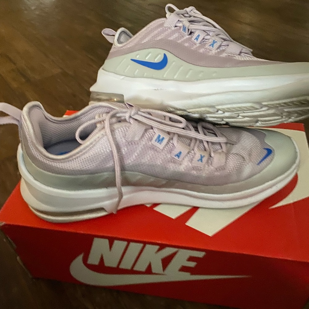 Sneakers Nike for girls